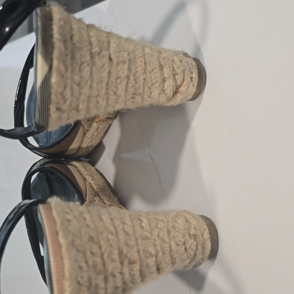 Burberry Plaid Wedge Sandals Espadrilles Size 39 with Box - Picture 11 of 16